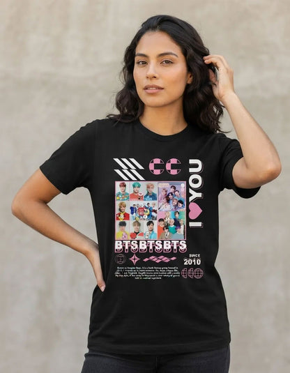 Modelo luciendo la Camiseta BTS I Love You K-Pop en un outfit urbano K-Fashion streetwear.