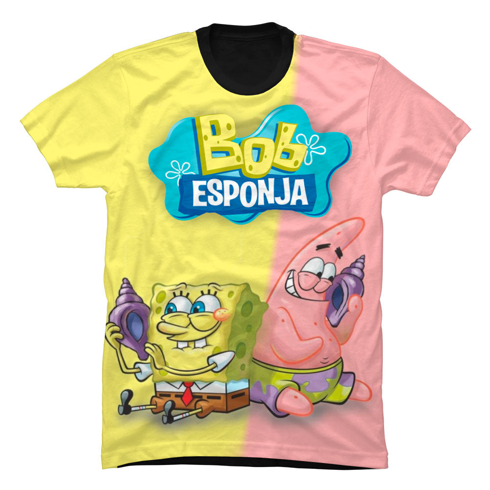 Detalle en primer plano del estampado digital multicolor de Bob Esponja y Patricio sobre algodón premium de horma unisex