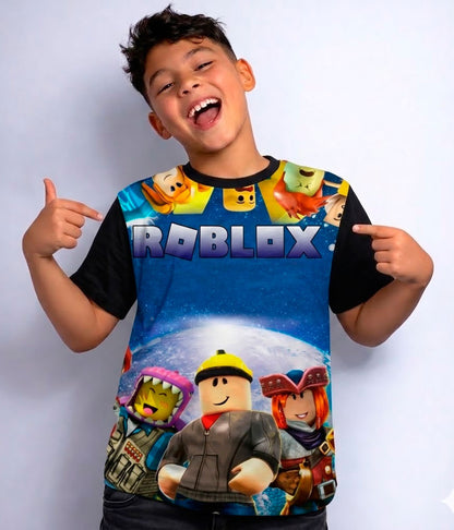 Camiseta negra de Roblox con diseño de personajes gamers y logo oficial en alta resolución