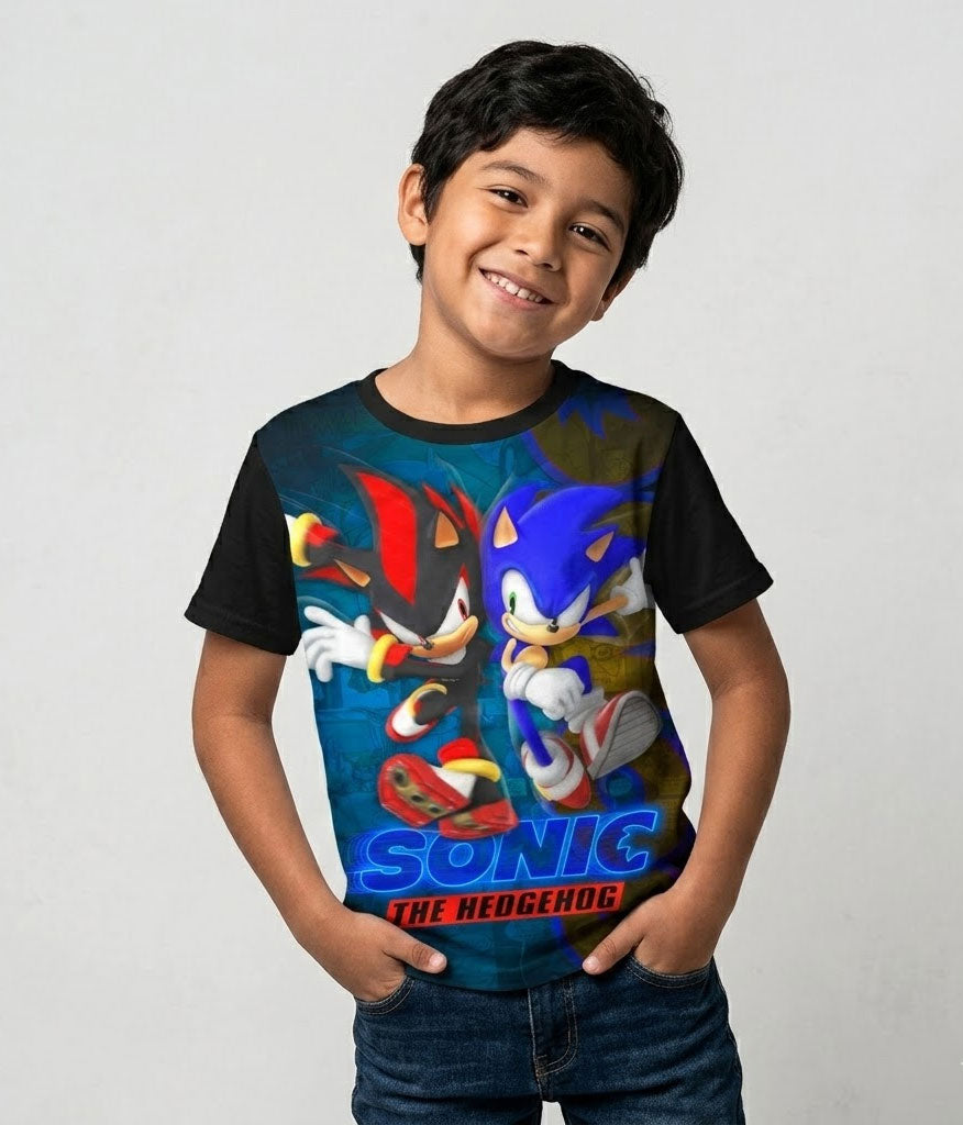 Camiseta negra para niños con el diseño oficial inspirado en el enfrentamiento de Sonic y Shadow de la película Sonic 3