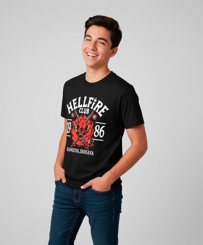 Camiseta Stranger Things Hellfire 1986