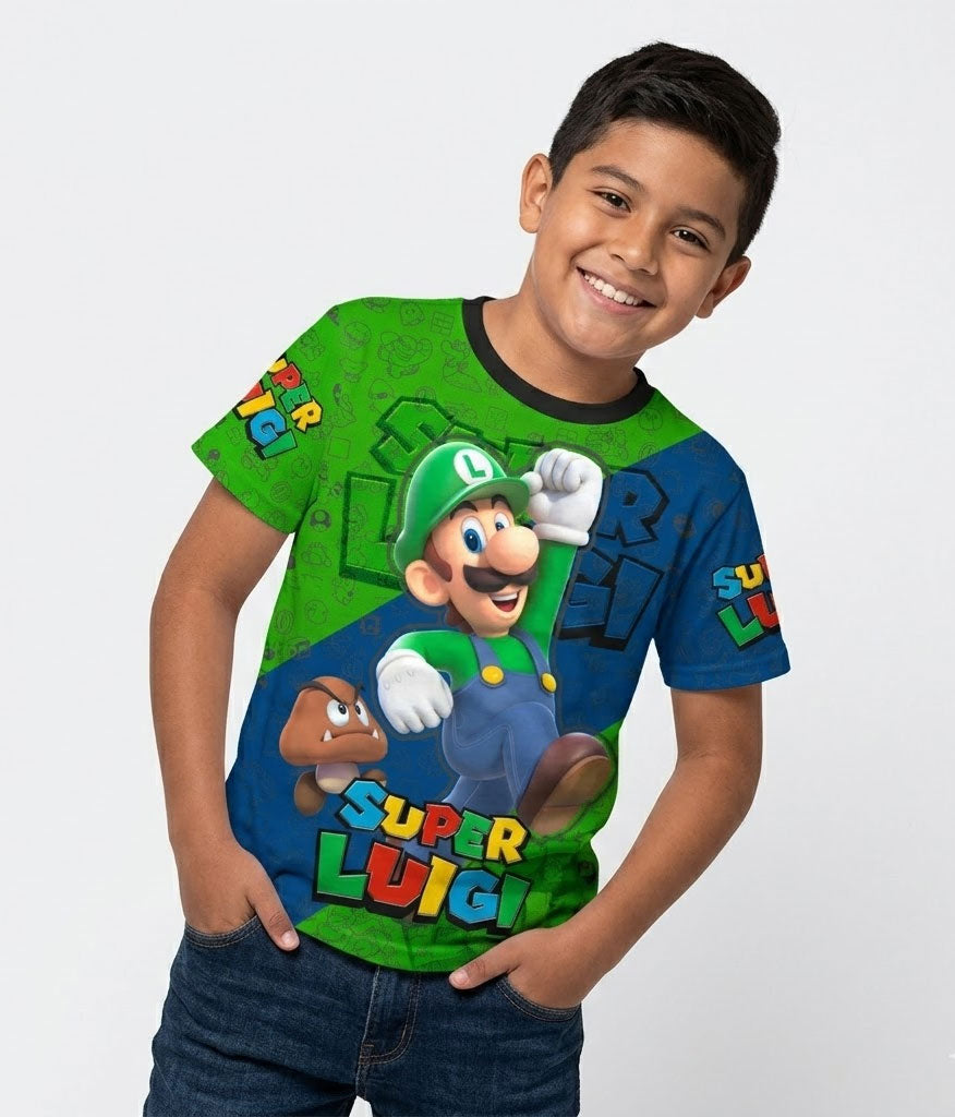 Camiseta negra de algodón para niños con el diseño de Luigi de Super Mario Bros en su pose clásica.