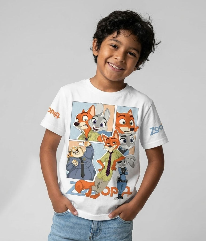Niño usando de forma casual la camiseta de acción de Zootopia Dupla Explosiva, mostrando un look moderno, cómodo y fresco para el juego diario